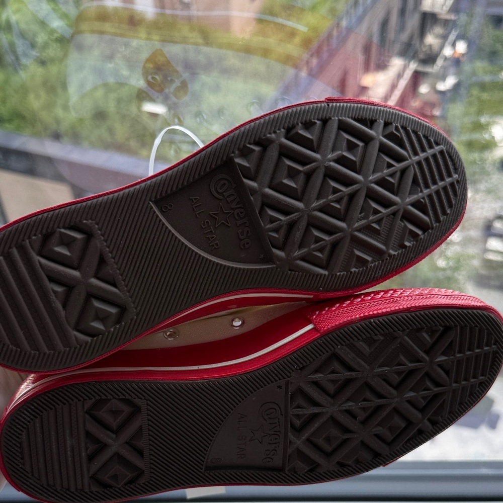 NWT Comme des Garcons PLAY Red and White Sneakers - Picture 5 of 5